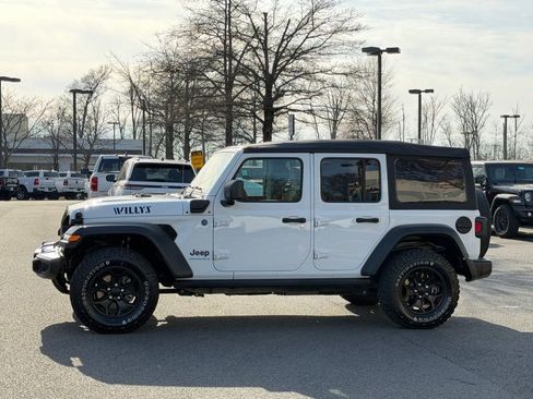 Used 2023 Jeep Wrangler Unlimited w/ Cold Weather Group image 11