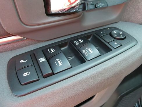 Used 2017 RAM 1500 Big Horn AWD/4WD image 23