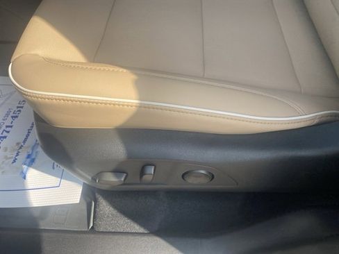 New 2026 Buick Enclave Preferred w/ Power Package image 18