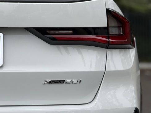 Used 2025 BMW X1 xDrive28i w/ Convenience Package image 14