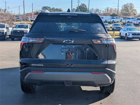 New 2026 Chevrolet Equinox LT image 4