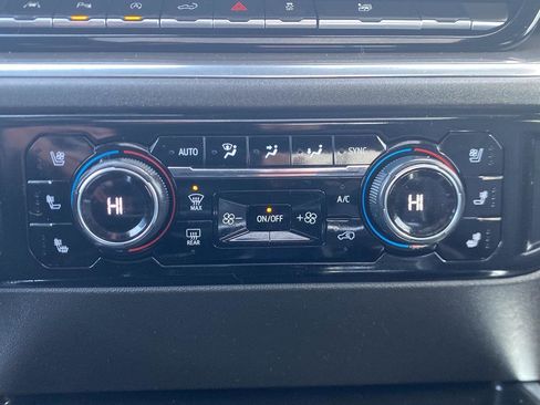 Used 2023 Chevrolet Silverado 1500 High Country w/ High Country Premium Package image 30