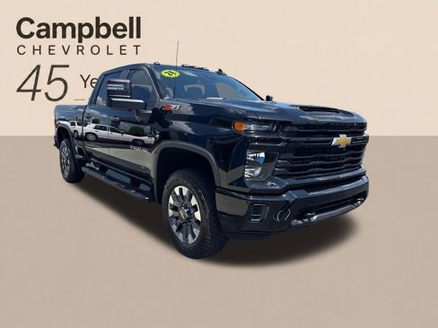 Used 2024 Chevrolet Silverado 2500 Custom w/ Custom Value Package AWD/4WD image 8
