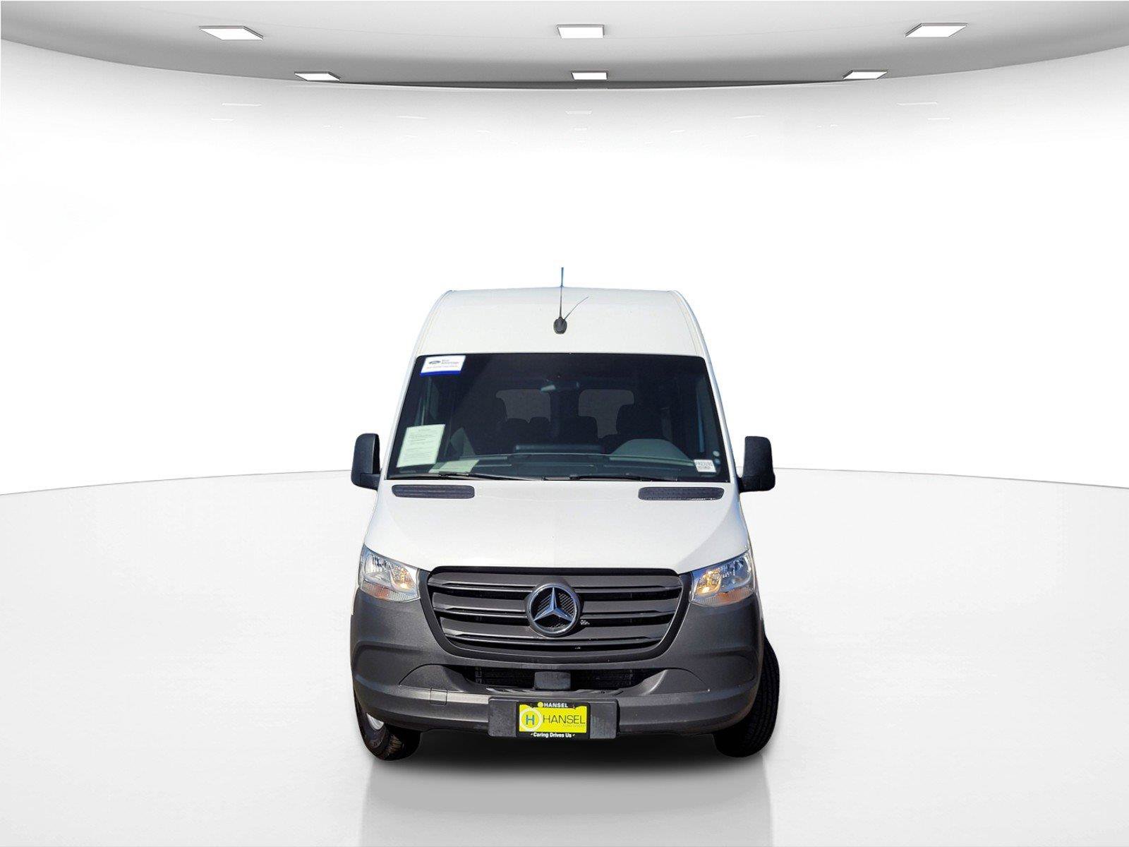 Used 2024 Mercedes-Benz Sprinter 2500 image 4