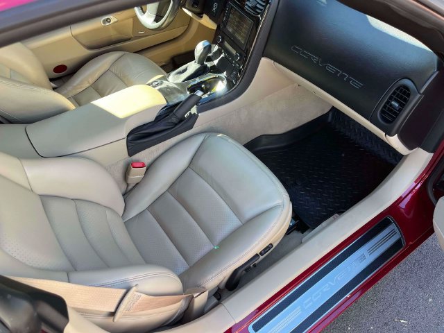 Used 2008 Chevrolet Corvette Coupe w/ Preferred Equipment Group RWD image 17