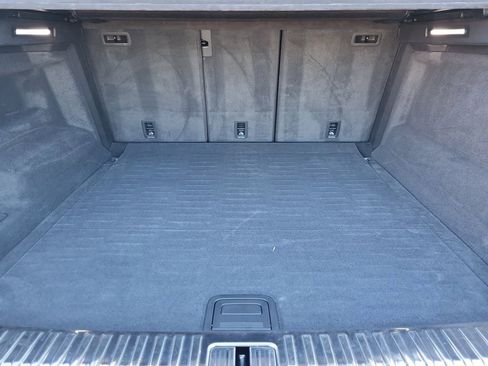 Used 2019 Lamborghini Urus image 16