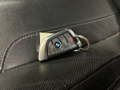 Used 2022 BMW X5 M w/ Competition Package AWD/4WD image 30