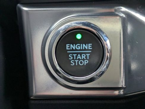 Used 2022 Ford F150 Lariat w/ Equipment Group 502A High image 37