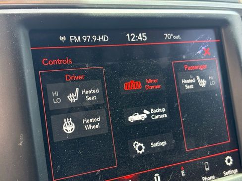 Used 2020 RAM 1500 Classic SLT w/ Luxury Group image 15