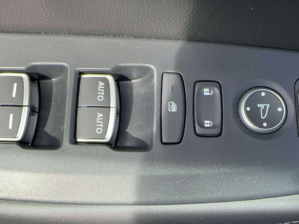 Certified 2024 Honda HR-V EX-L image 12