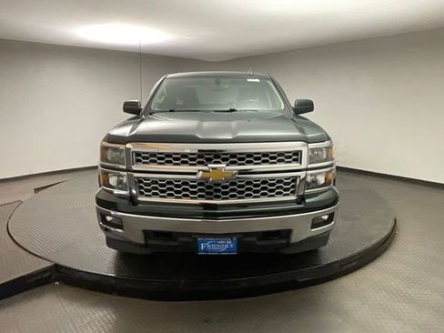 Used 2015 Chevrolet Silverado 1500 LT w/ LT Convenience Package AWD/4WD image 2