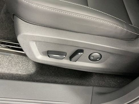 New 2025 Nissan Murano SV image 30