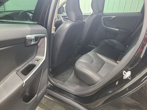 Used 2016 Volvo XC60 T5 Premier AWD/4WD image 37