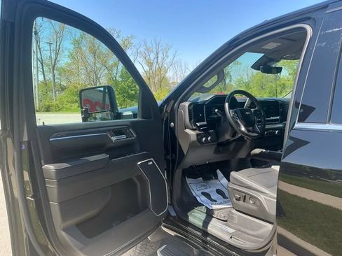 Used 2024 Chevrolet Silverado 3500 LTZ w/ LTZ Plus Package AWD/4WD image 15