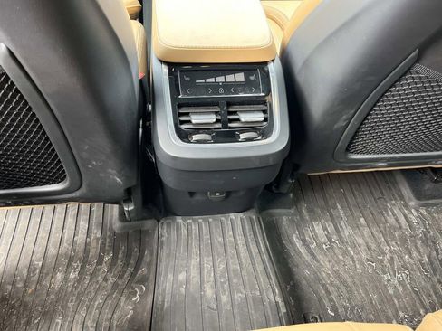Used 2023 Volvo XC90 B6 Ultimate image 15