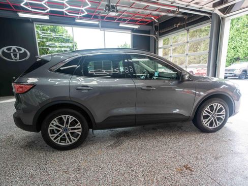 Used 2022 Ford Escape SEL AWD/4WD image 4
