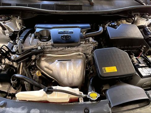 Used 2014 Toyota Camry SE image 33