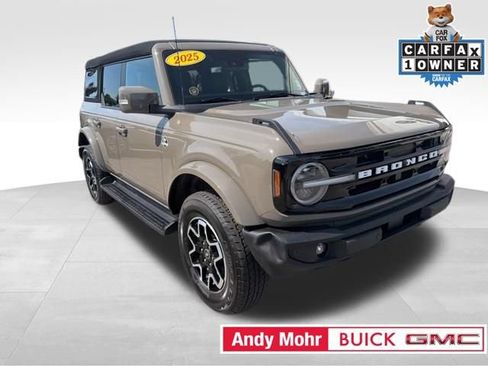 Used 2025 Ford Bronco Outer Banks AWD/4WD image 3