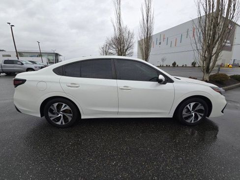 Used 2024 Subaru Legacy Premium image 2