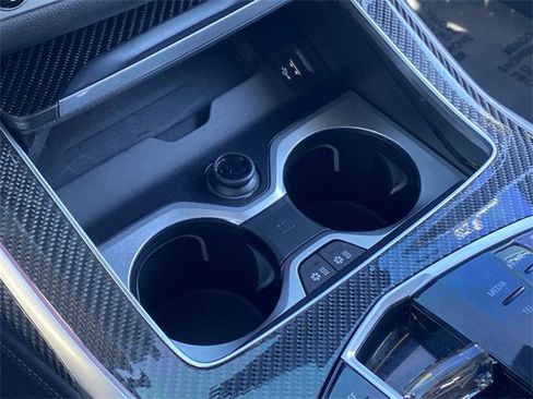 Certified 2025 BMW X7 M60i w/ Executive Package image 32