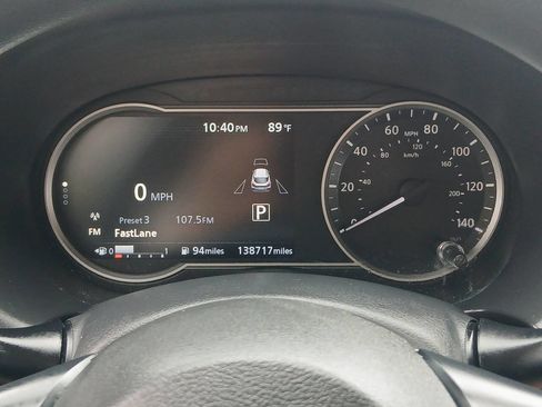 Used 2018 Nissan Kicks SV FWD image 14