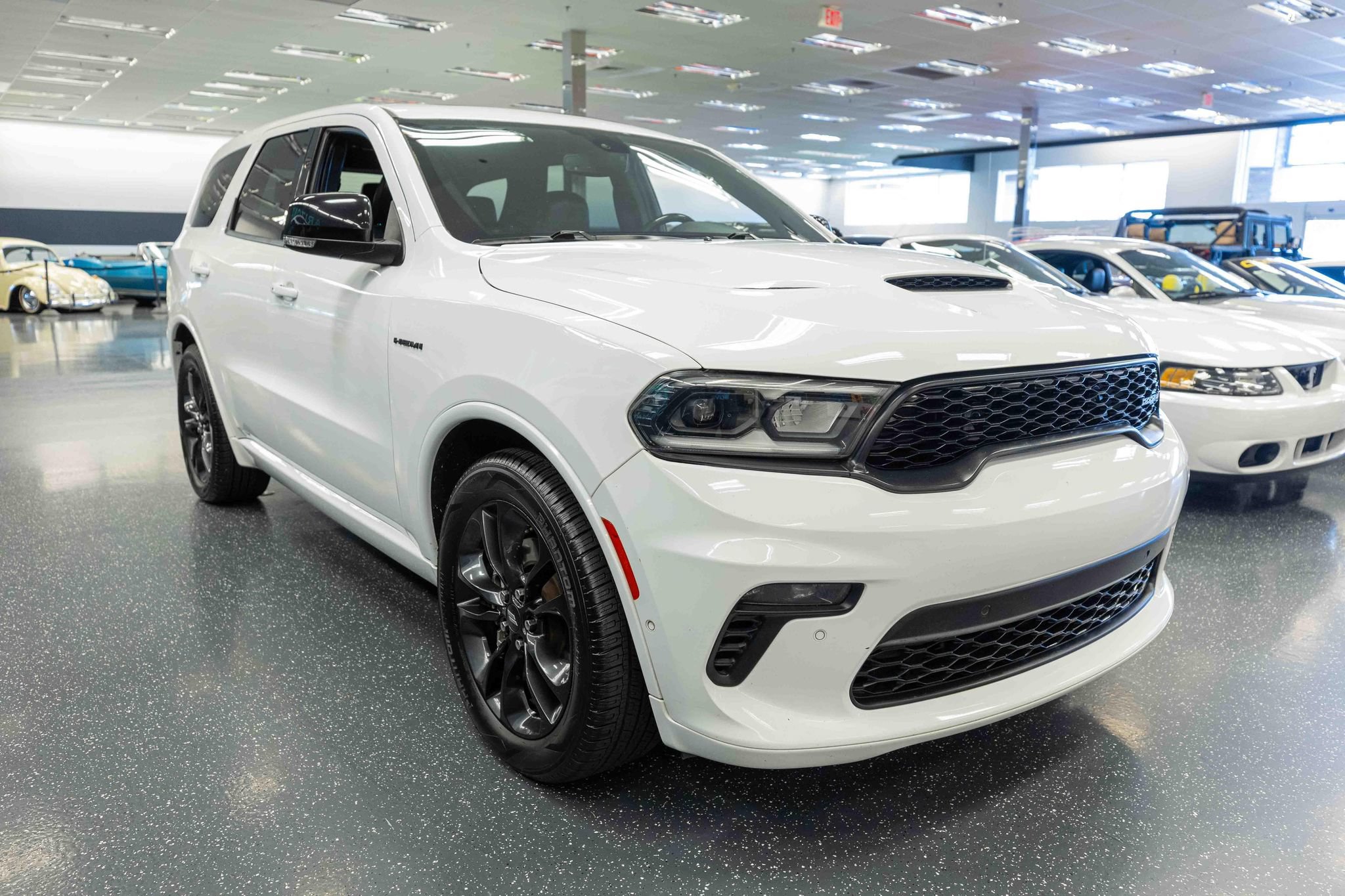 Used 2021 Dodge Durango R/T w/ Blacktop Package AWD/4WD image 3