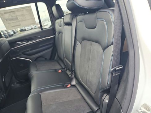 New 2024 Jeep Grand Cherokee Trailhawk image 22