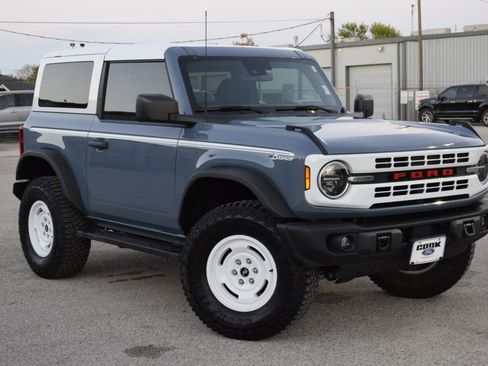 Certified 2024 Ford Bronco Heritage Edition image 7