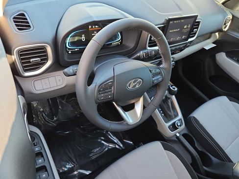 New 2026 Hyundai Venue SEL image 10
