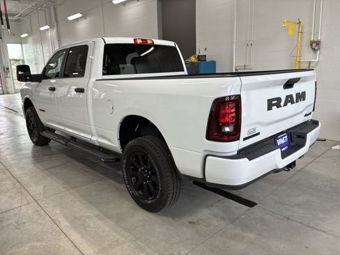 Certified 2025 RAM 2500 Big Horn AWD/4WD image 6