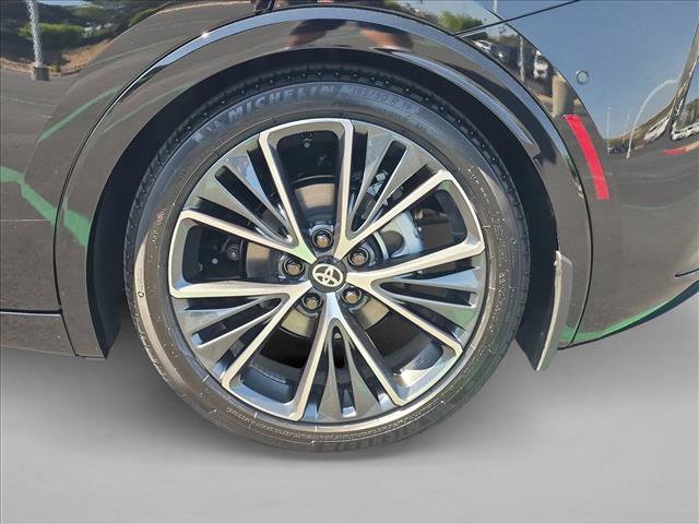 New 2027 Toyota Prius Limited w/ Limited Premium Package FWD image 10