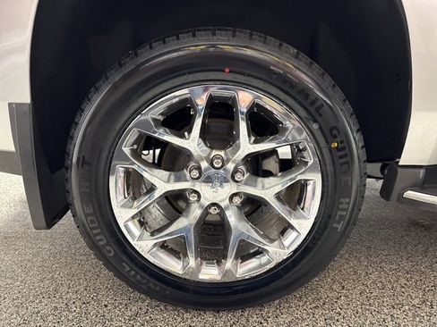 Used 2018 GMC Yukon SLT w/ Open Road Package image 27