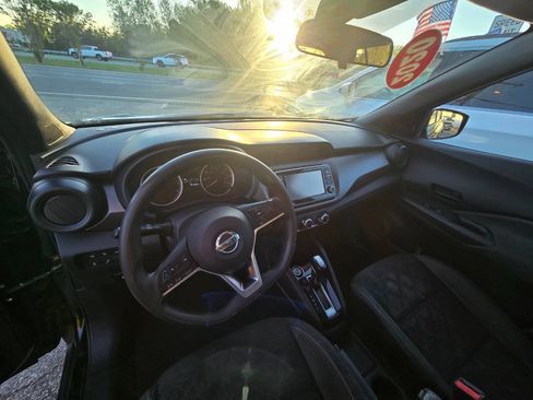 Used 2020 Nissan Kicks S FWD image 23