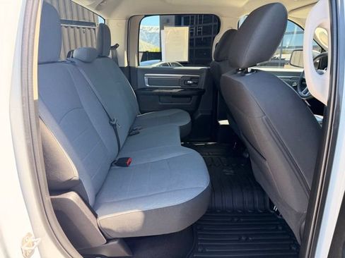 Used 2023 RAM 1500 Classic SLT w/ Electronics Group AWD/4WD image 27