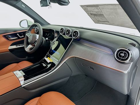 New 2026 Mercedes-Benz GLC 300 image 28