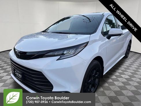 Used 2026 Toyota Sienna XLE Woodland Edition AWD/4WD image 3