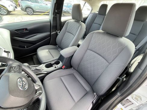 Used 2023 Toyota Corolla LE image 36