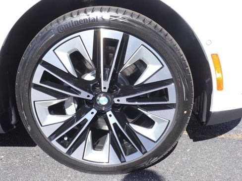 New 2026 BMW 530i w/ Premium Package RWD image 31