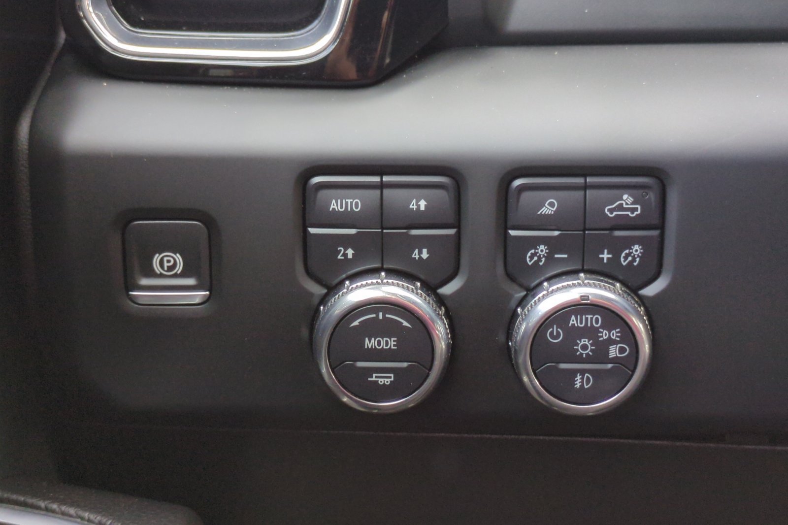 Used 2025 GMC Sierra 3500 Denali AWD/4WD image 39