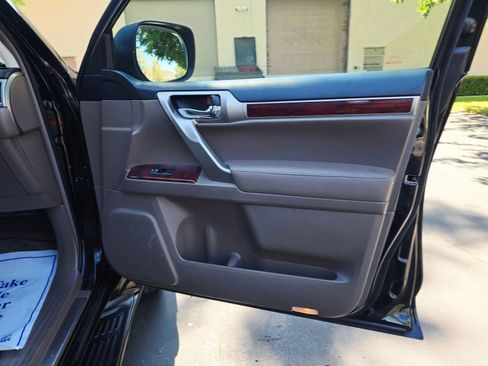 Used 2011 Lexus GX 460 Premium image 27