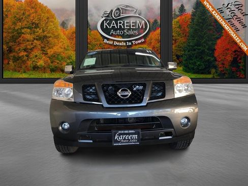 Used 2011 Nissan Armada SV image 2