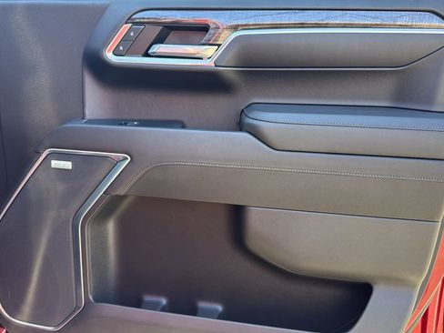 Used 2022 Chevrolet Silverado 1500 LTZ w/ LTZ Premium Package image 10