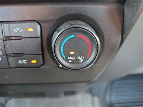 Used 2022 Ford F250 XL w/ Power Equipment Group AWD/4WD image 21