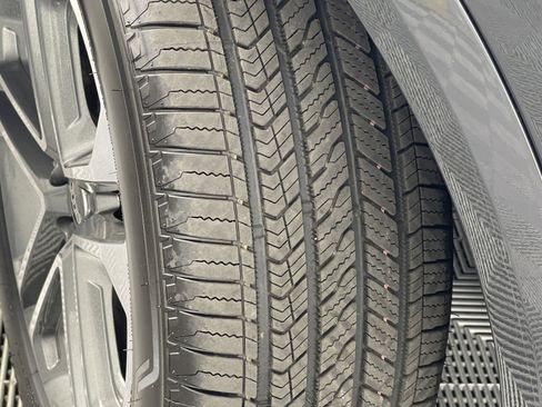 New 2025 Audi Q5 Premium image 8