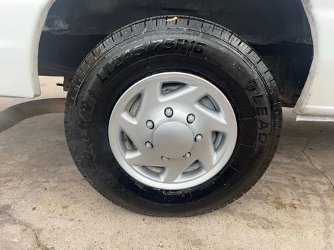 Used 2007 Ford E-250 and Econoline 250 Extended image 17