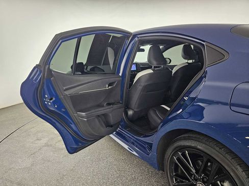 Used 2025 Toyota Camry SE image 15