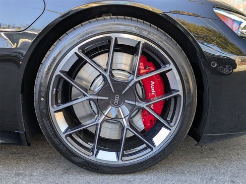 New 2026 Audi RS e-tron GT performance image 13