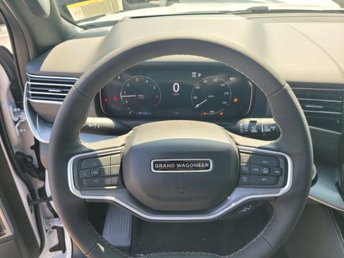 New 2026 Jeep Grand Wagoneer Limited AWD/4WD image 21