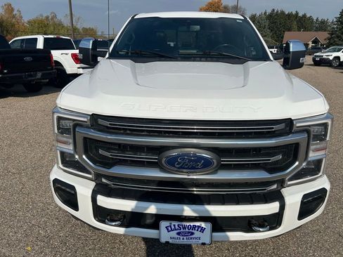 Used 2022 Ford F350 Platinum w/ FX4 Off-Road Package image 2