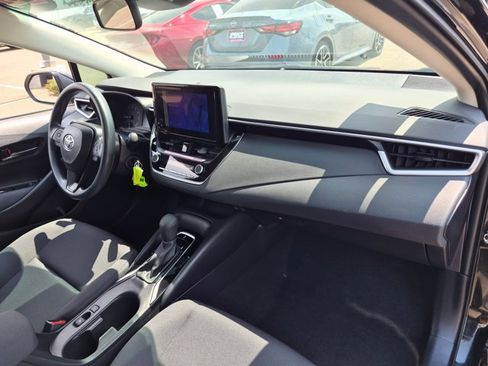 Used 2024 Toyota Corolla LE FWD image 21